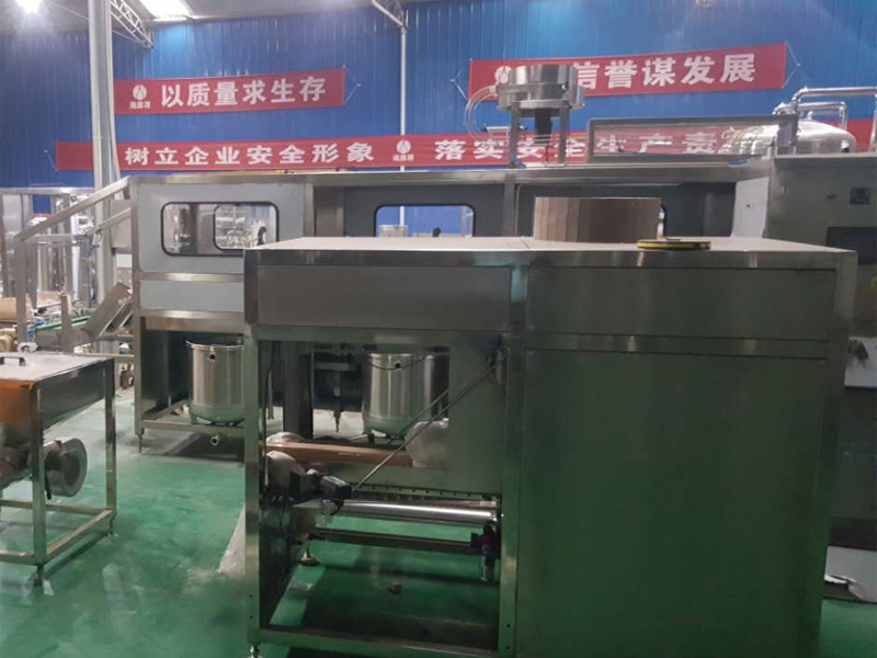 凈水設(shè)備濾芯為什么不保修？多久更換一次？